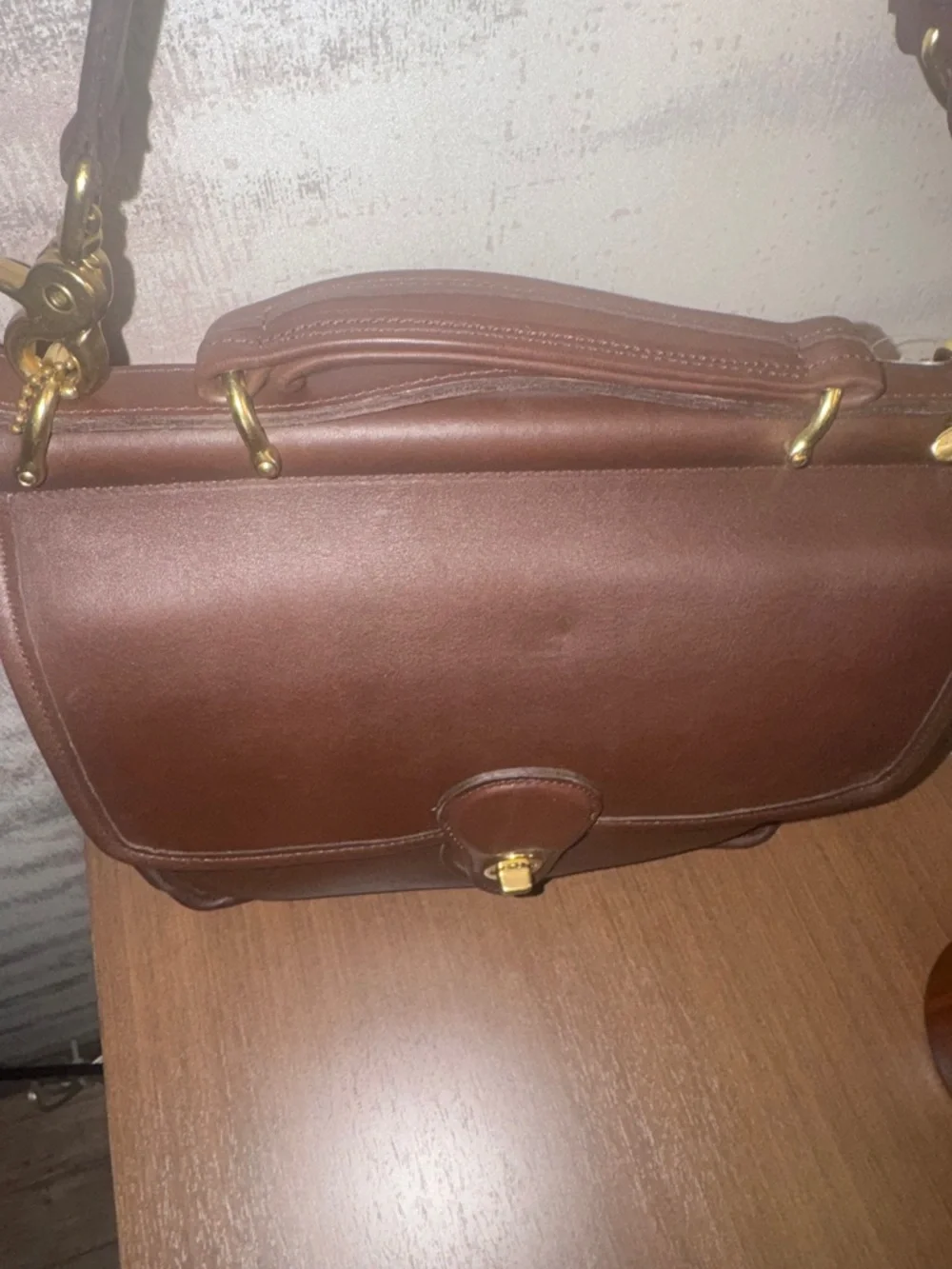 Classic Coach Willis Bag (Style #9927) Vintage - Make that Offer! It Still New! - Picture 13 of 14